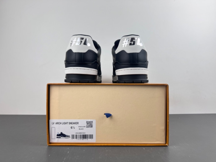LV snekaers L0000759