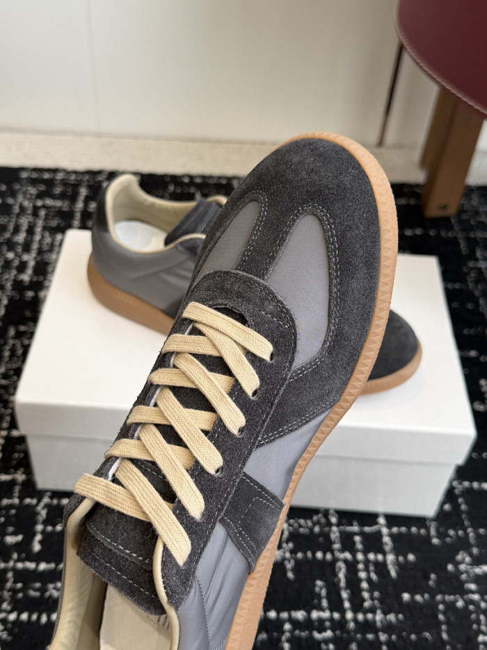 Ma1s0n Marg*e1a CALFSKIN S57WS0399