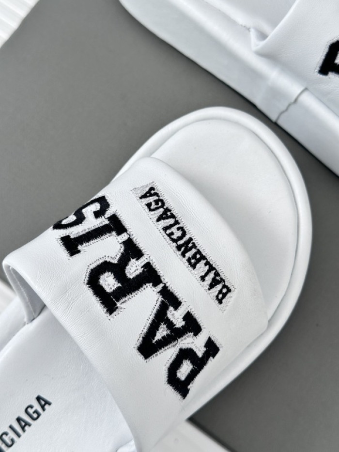 Balenciag* Sandal BS80