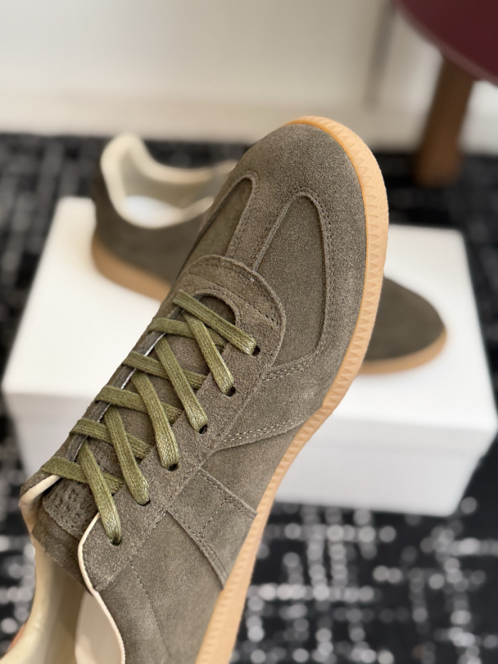 Ma1s0n Marg*e1a CALFSKIN S57WS0430