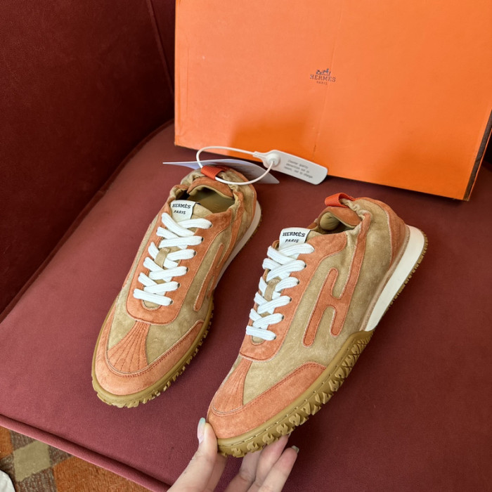 H**me5 snekaers hm042