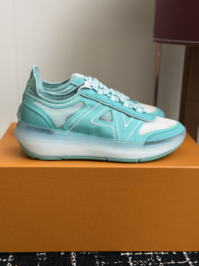 LV sneakers L0000847