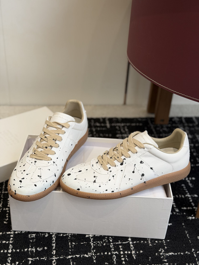 Ma1s0n Marg*e1a CALFSKIN S57WS0375