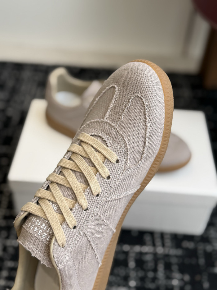 Ma1s0n Marg*e1a CALFSKIN S57WS0440