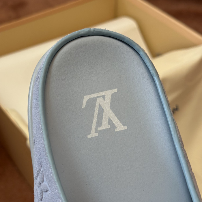 L&V sandal 275