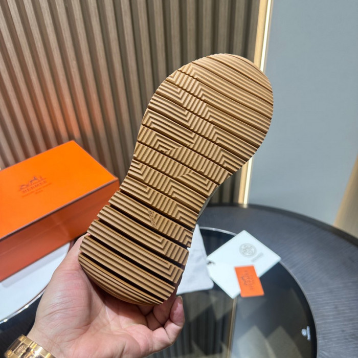 H**me5 snekaers hm050