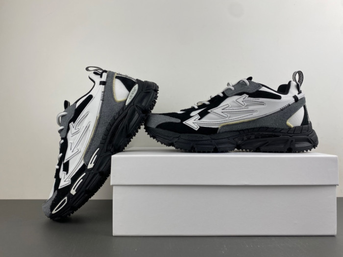 Off-White Be right back OWIA289F58