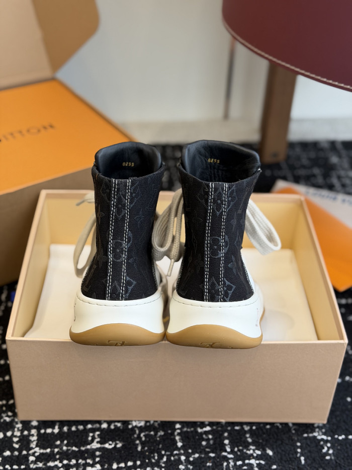 LV sneakers L0000857