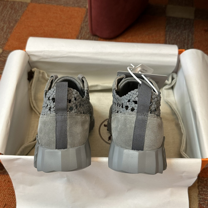 H**me5 snekaers hm018