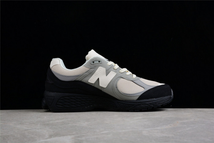 New Balance 2002 M2002RBA