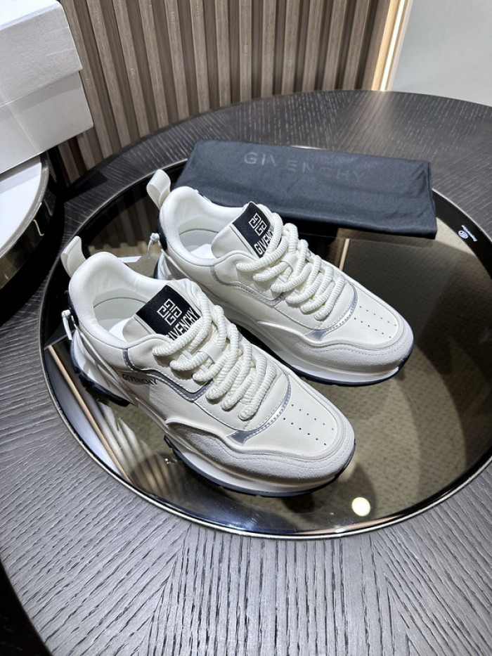 Givenchy Sneakers 660061
