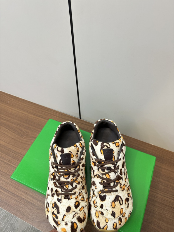 b0tt*ga Ven*ta sneakers bv00056