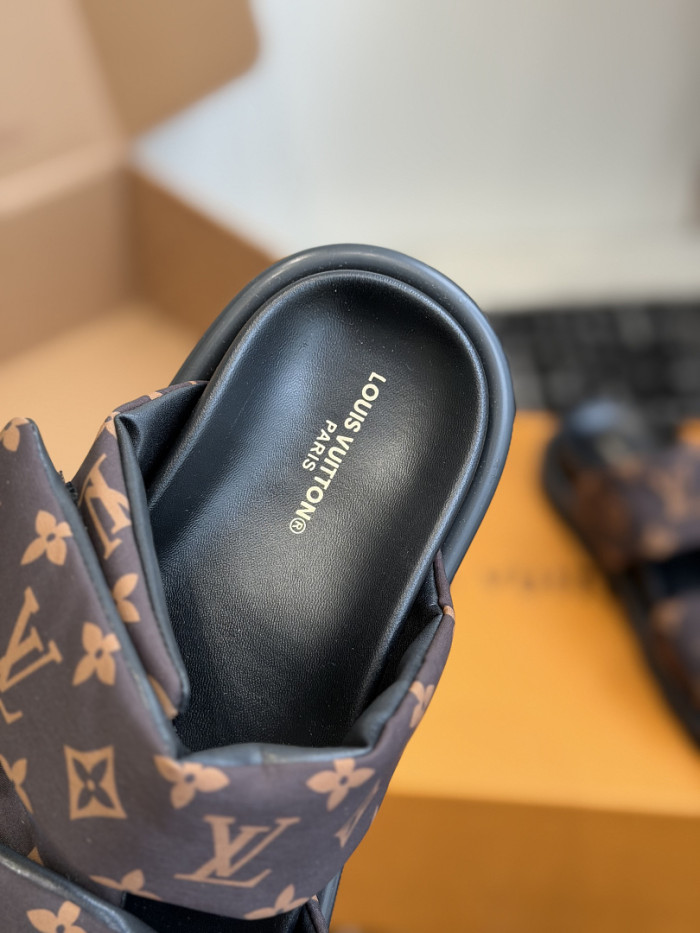 L&V sandal 250