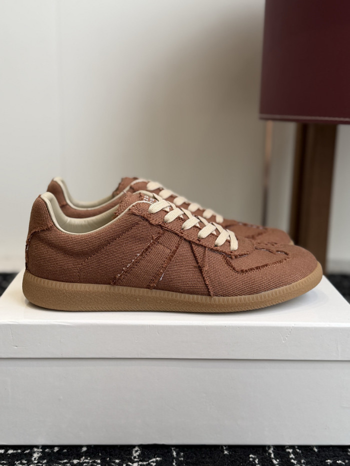 Ma1s0n Marg*e1a CALFSKIN S57WS0441