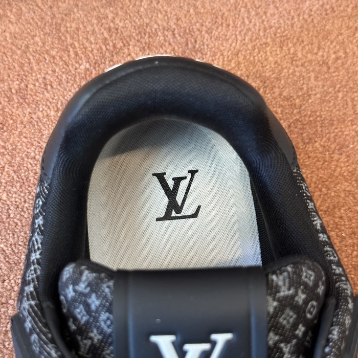 LV snekaers L0000907