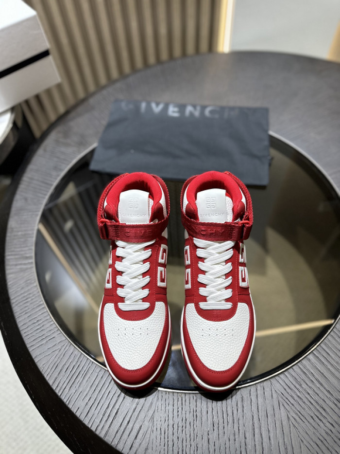 Givenchy Sneakers 660028