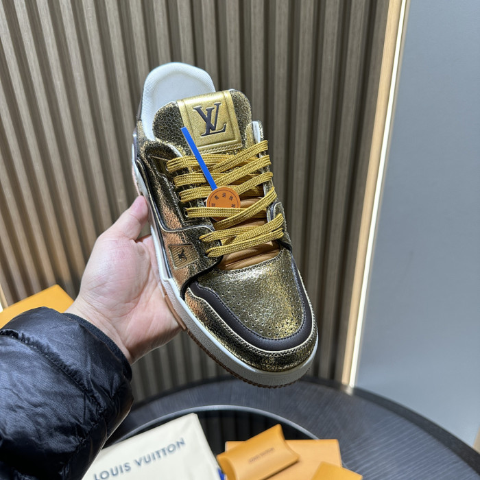 LV snekaers L0000704