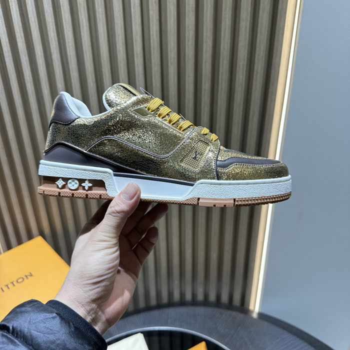 LV snekaers L0000704