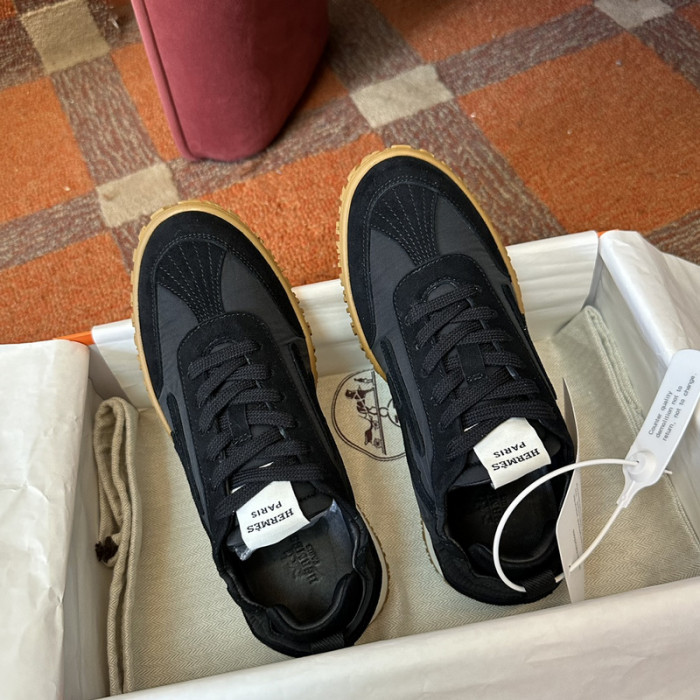 H**me5 snekaers hm037