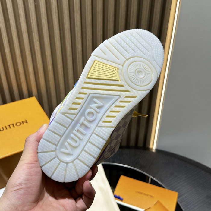 LV snekaers L0000589