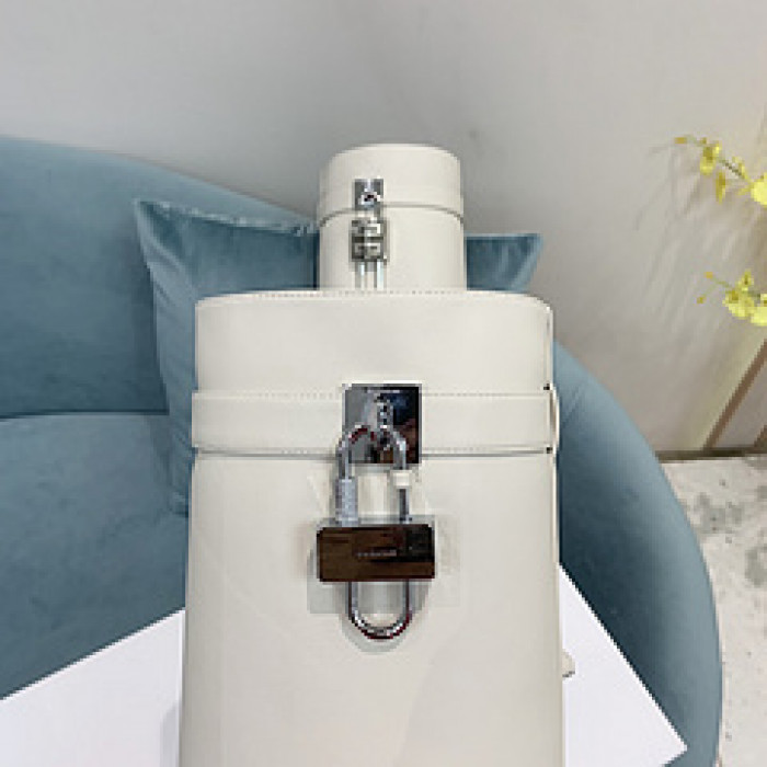 Givenchy Boots 660006