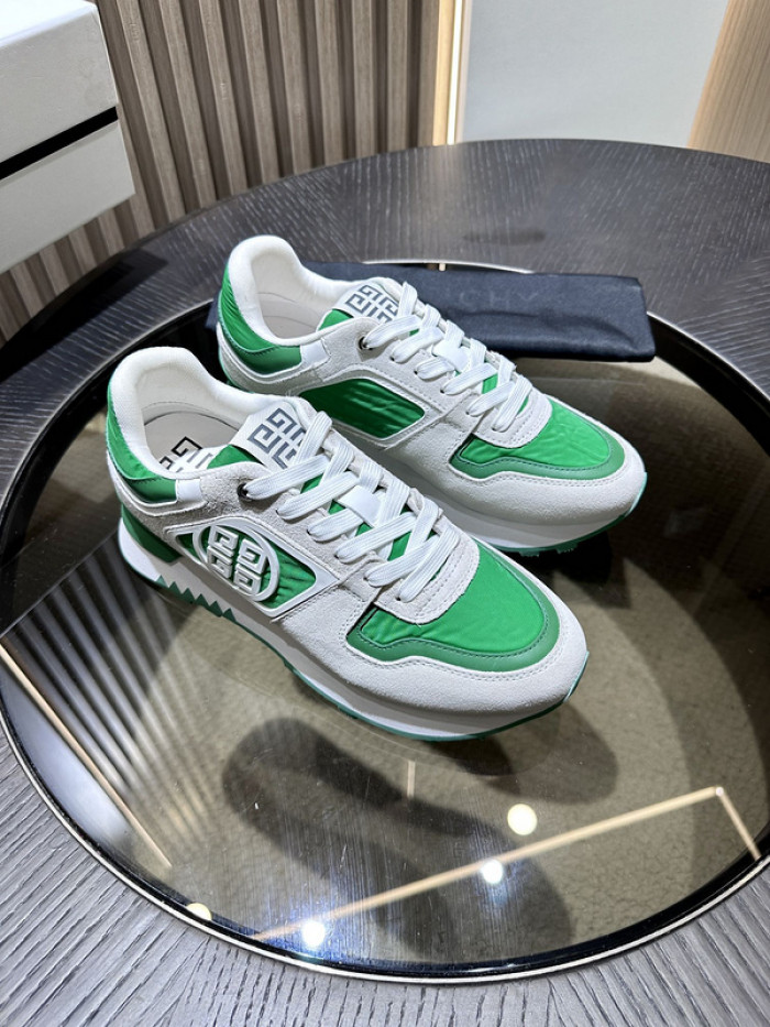 Givenchy Sneakers 660032
