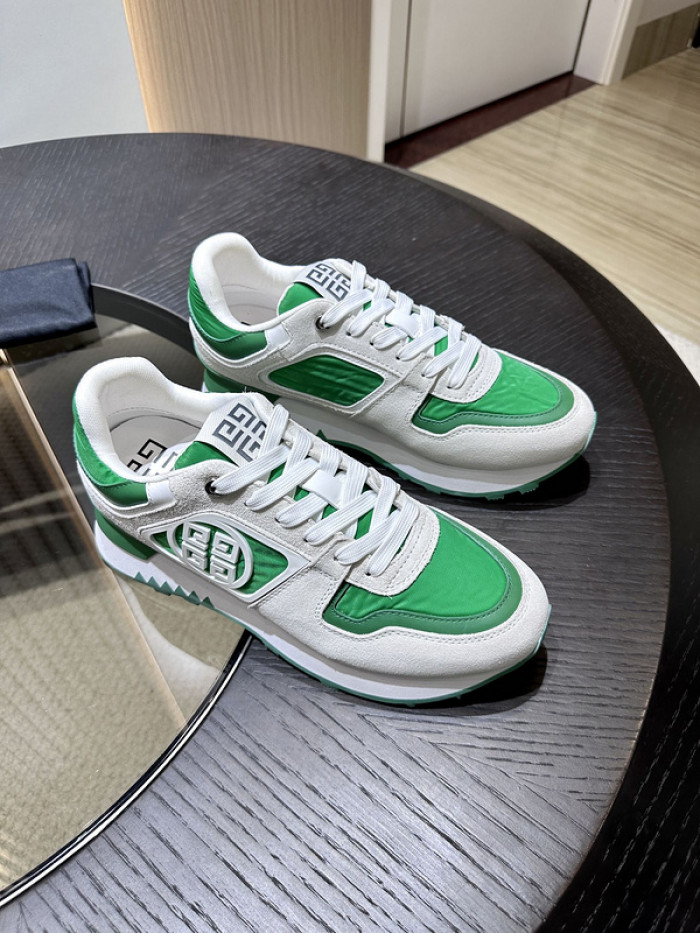 Givenchy Sneakers 660032