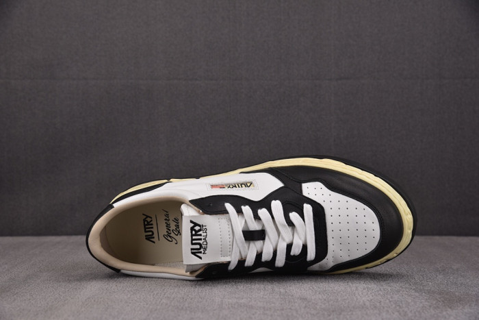 Ma1s0n MIHARA YASUHIRO SNEAKER MMYS101