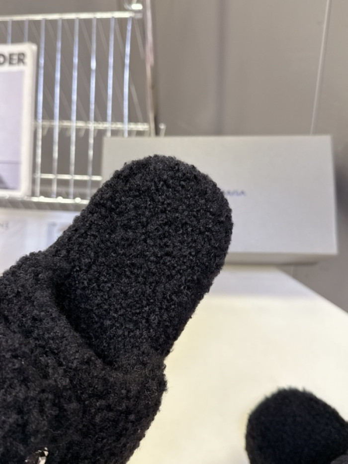 Balenciag* Sandal BS89