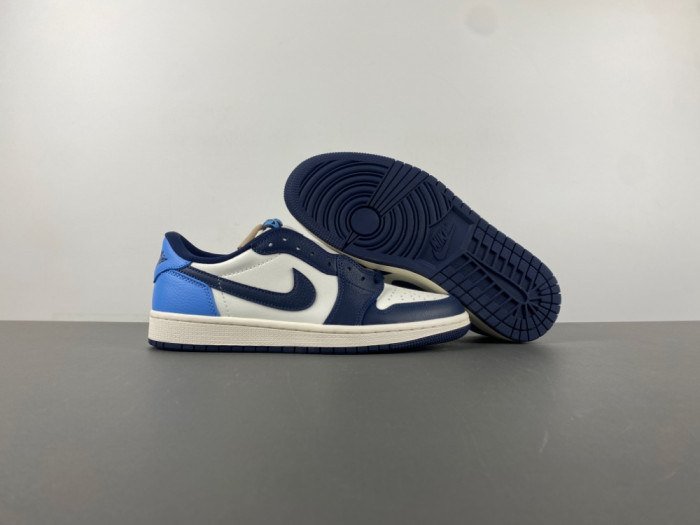 Air Jordan 1 Low OG Obsidian UNC CZ0790-400