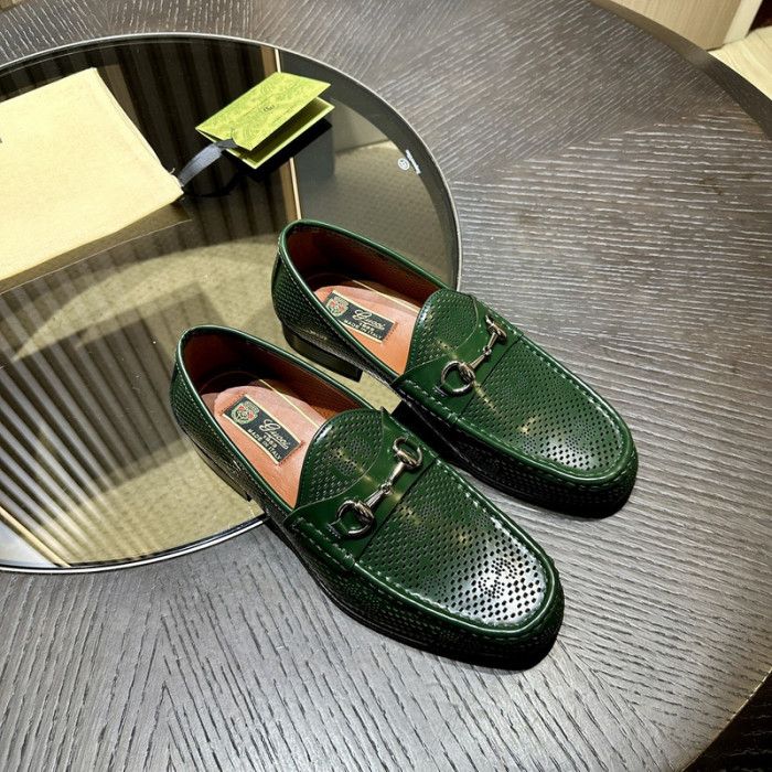G*u*i* loafers gc184