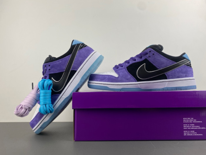 Nike SB Dunk Low Hayley Wilson HJ0513-500