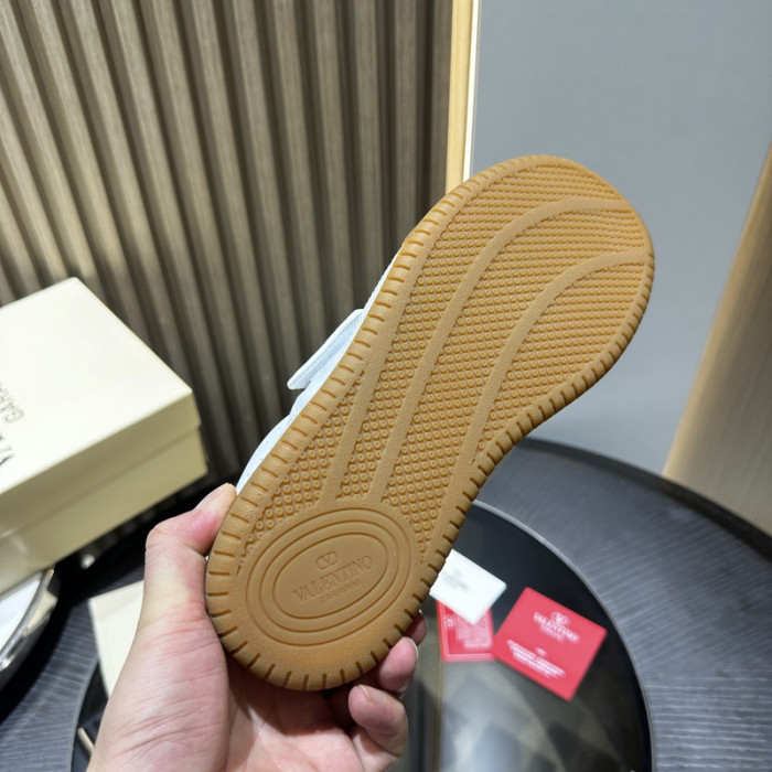 Va1e*ntin0 sneakers vt049