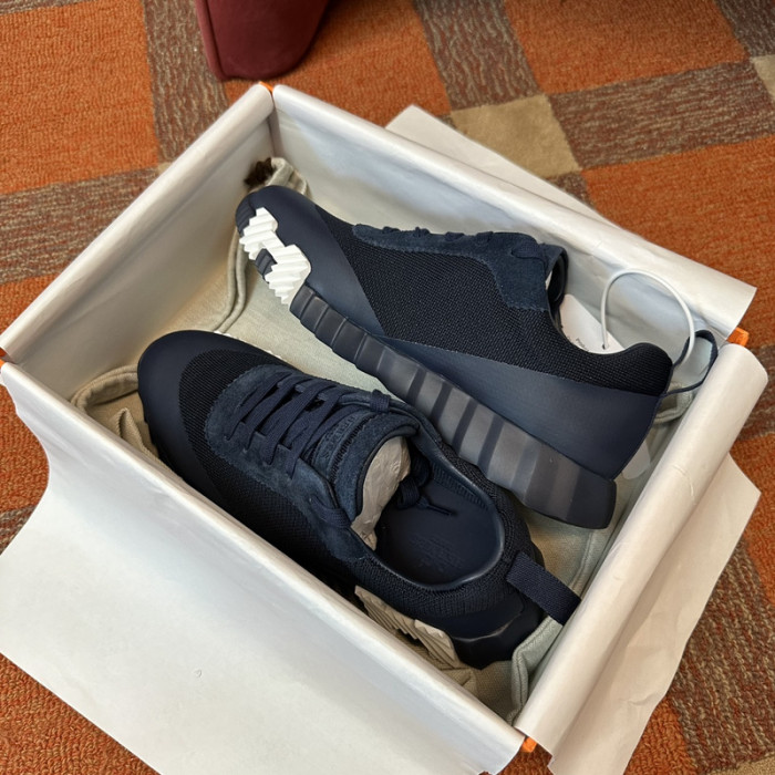 H**me5 snekaers hm025