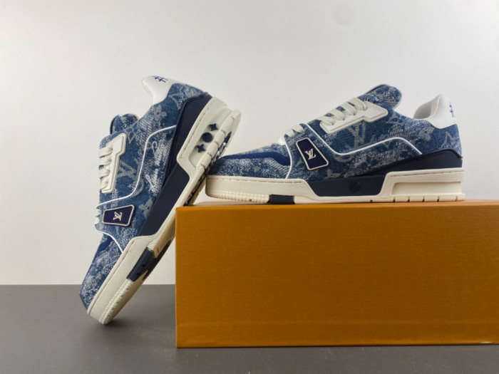 LV snekaers L0000723
