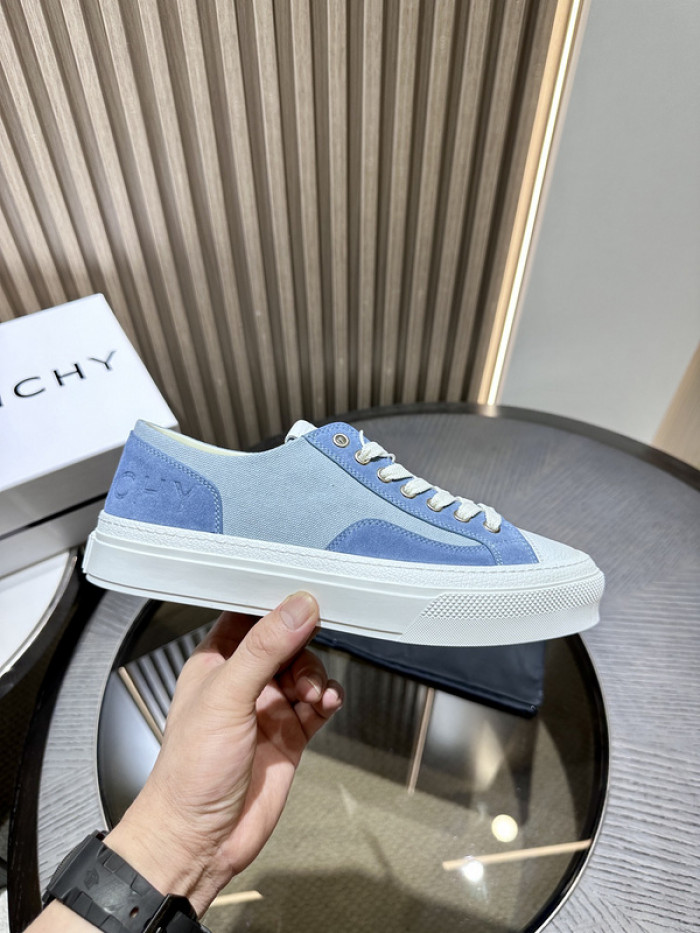 Givenchy Sneakers 660051