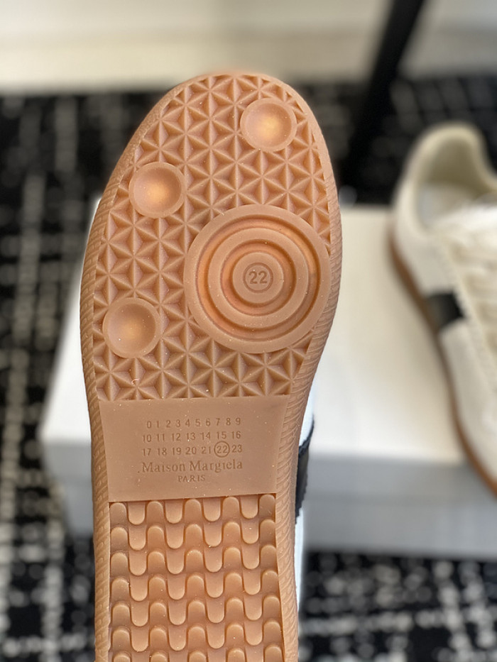 ma1s0n Marg*e1a calfskin s57ws0260