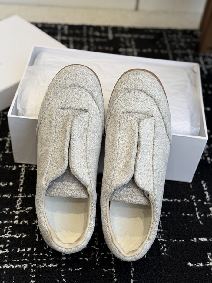 Ma1s0n Marg*e1a CALFSKIN S57WS0362