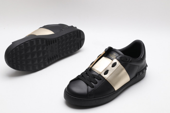 Va1e*ntin0 sneakers vt015