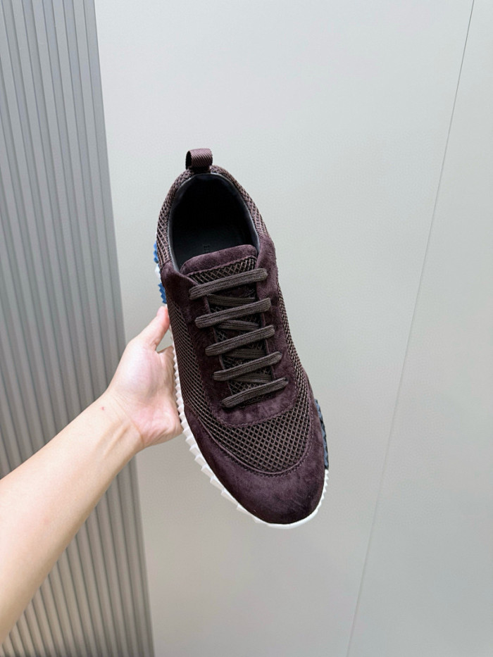 H**me5 snekaers hm098