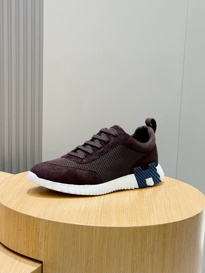 H**me5 snekaers hm098