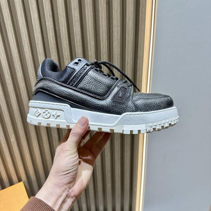 LV snekaers L0000693