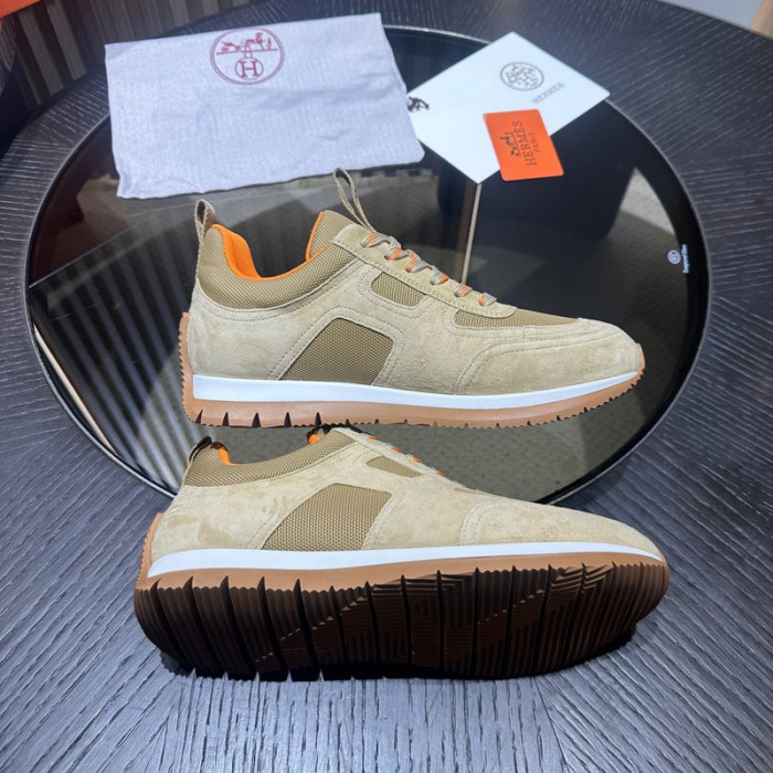 H**me5 snekaers hm051