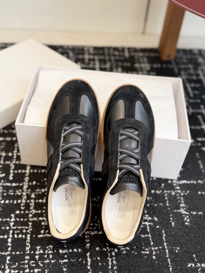 Ma1s0n Marg*e1a CALFSKIN S57WS0408
